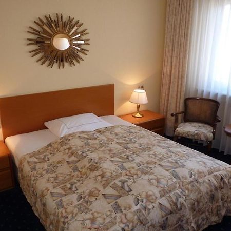 Hotel Brunnenhof Hanau Esterno foto