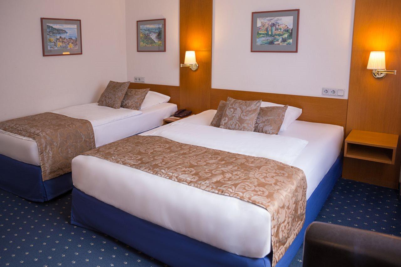 Hotel Brunnenhof Hanau Esterno foto